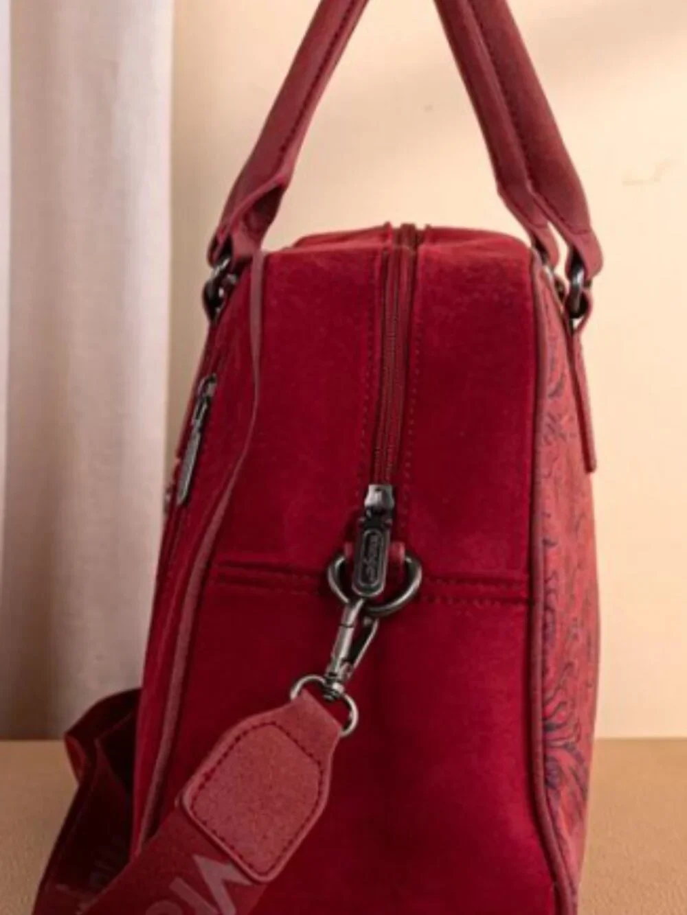 Wrangler Burgundy Floral Tooled Print Duffle Satchel Bag NWT Crossbody
